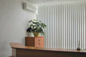 Вертикальные пластиковые жалюзи