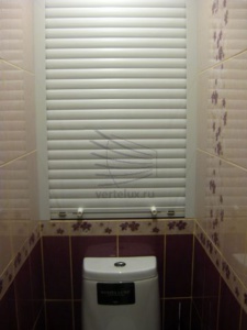 Рольставни в туалет