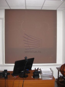 Рулонные шторы больших размеров в телецентре