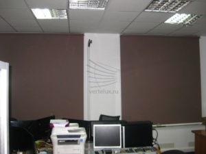 Рулонные шторы больших размеров в телецентре