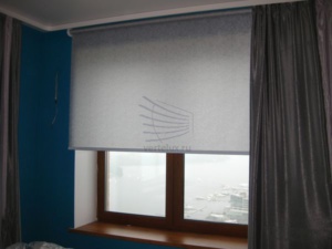 Рулонные шторы в гостевой