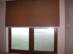 Рулонные шторы в гардеробе