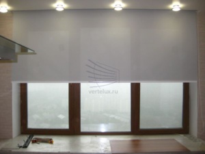 рулонные шторы на кухне