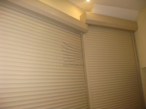 Рольставни в торговом центре