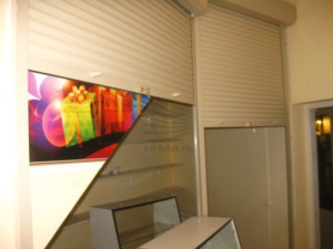 Рольставни в торговом центре