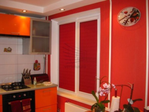 Рулонные шторы на кухню