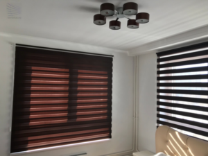 Шторы день ночь коричневые