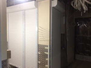 Рольставни в ресторан быстрого питания