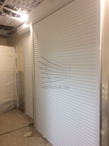 Рольставни в Макдональдс