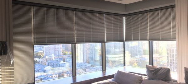 Плиссе с электроприводом