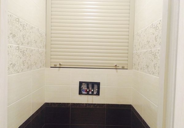 Рольставни в туалет