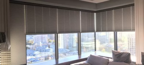 Плиссе с электроприводом