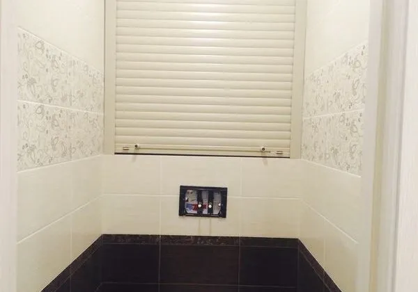 Рольставни в туалет